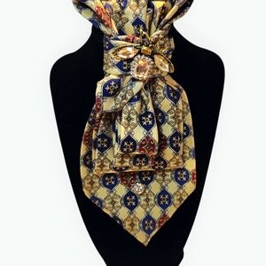 Elegant Gold and Blue Patterned Tie